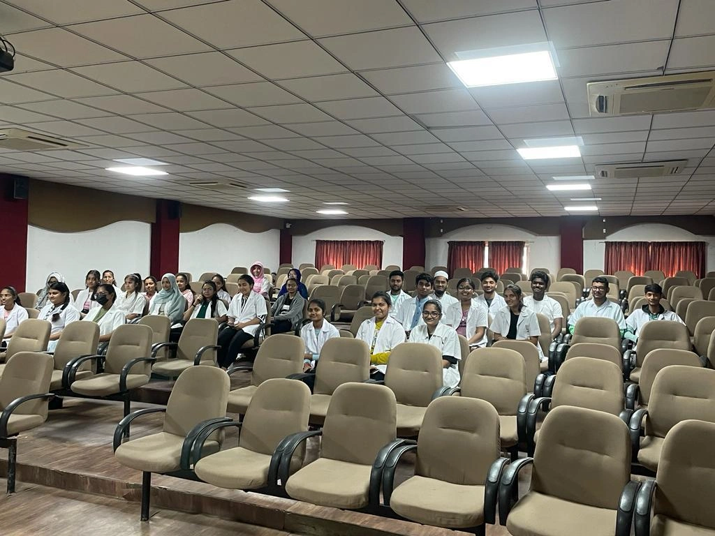 Auditorium image 5 - Monark University